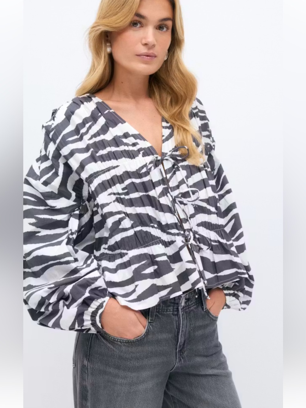 Gina Tricot Bold Black & White Zebra Tie-Front Top